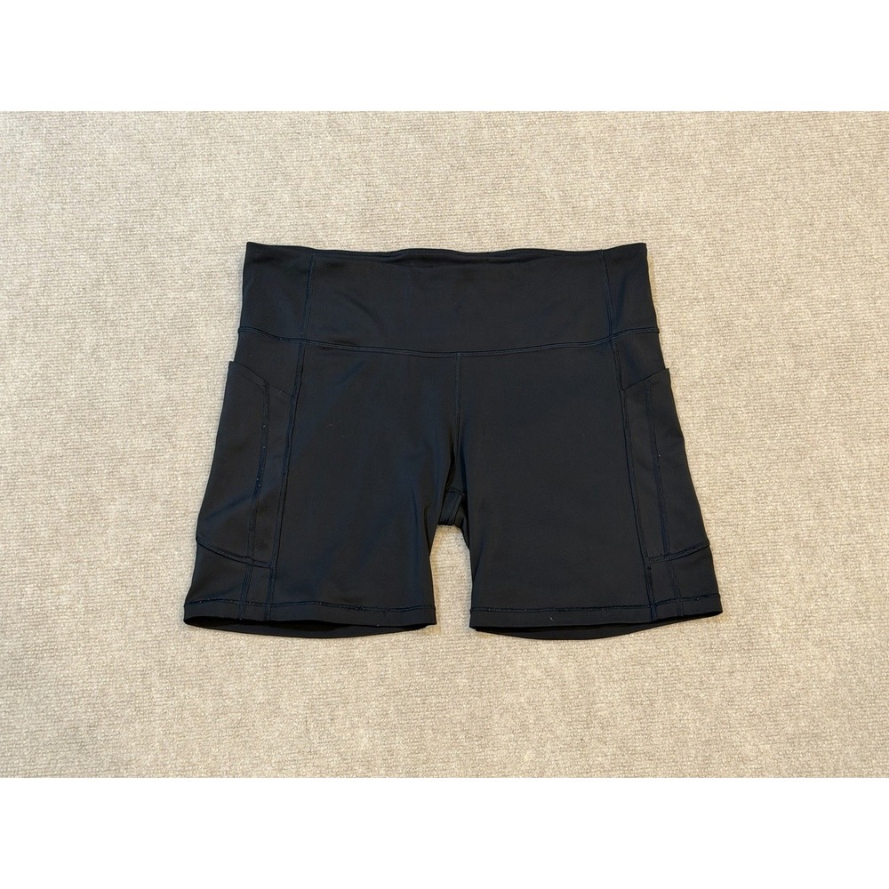 Athleta Ultimate Stash Pocket 7" Inseam Athletic Shorts in Black Size XL